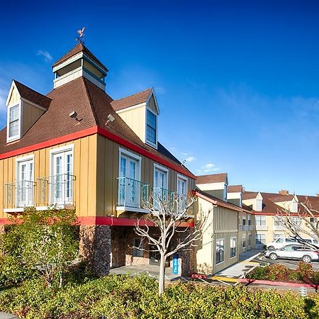 Red Lion Inn & Suites Auburn Exterior foto
