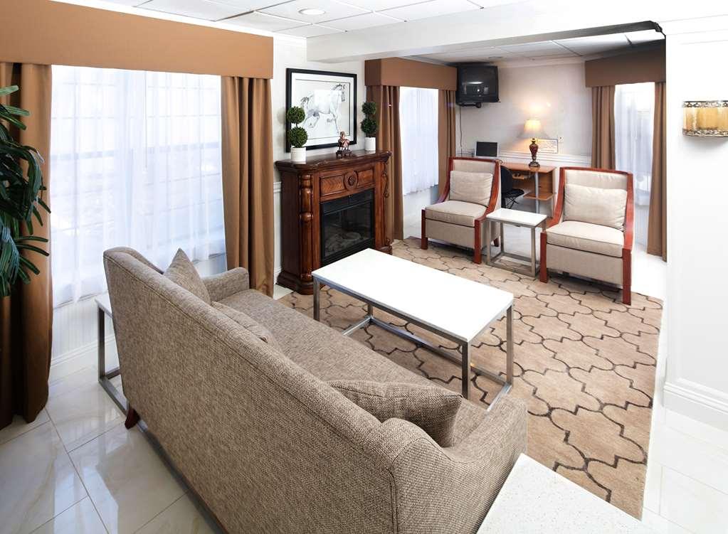 Red Lion Inn & Suites Auburn Interior foto