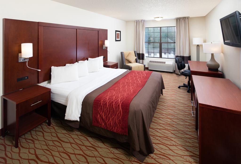 Red Lion Inn & Suites Auburn Exterior foto